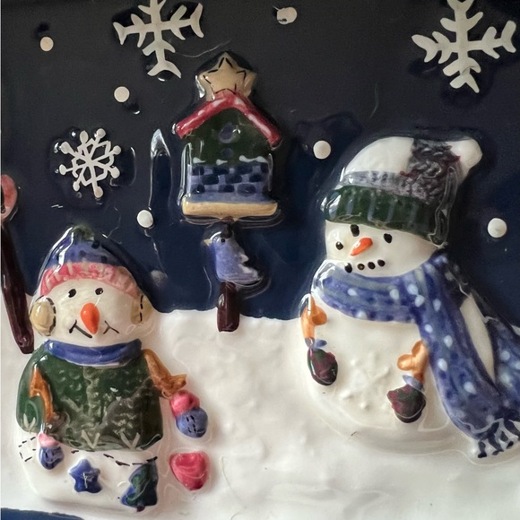 Adorable Christmas Dish. Snowman, Birds, Ceramic. 11.5” long. - Picture 4 of 10